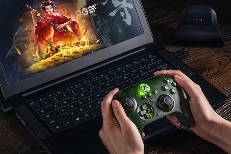 8BitDo透明绿Xbox复古手柄控制器开箱，PG老玩家看完秒下单！